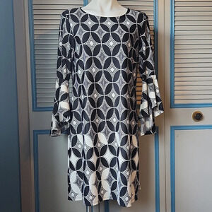 Roz & Ali Women’s Geometric Print Dress with Flare Sleeves